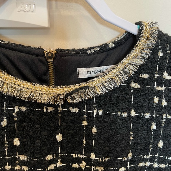 Elegant evening dress - Picture 2 of 5